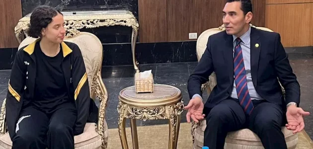 إنجاز تاريخي: وزير الشباب والرياضة يحتفي بـ تكريم هنا جودة لتأهلها ربع نهائي كأس العالم لتنس الطاولة